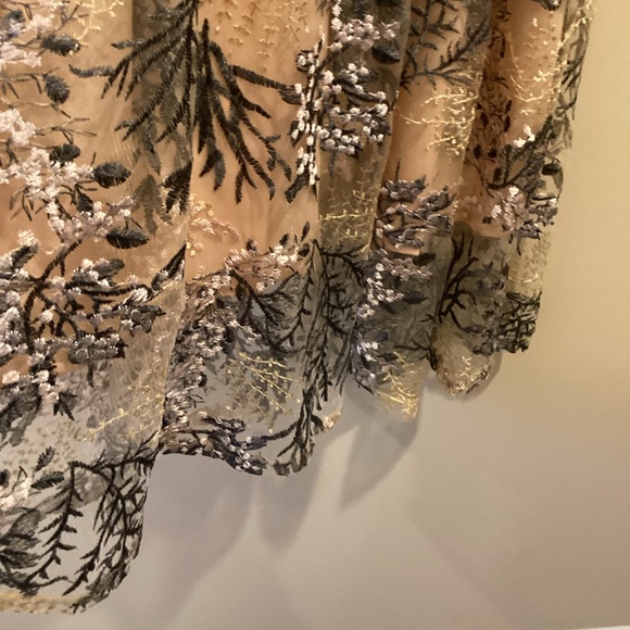 AIZHE laced dress size M - Picture 5 of 5